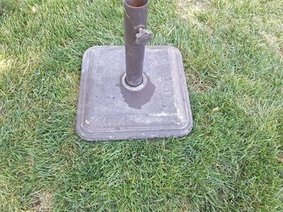 Heavy 27.5 pound Patio Umbrella Base Brown