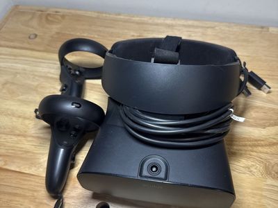 Oculus Rift S VR headset