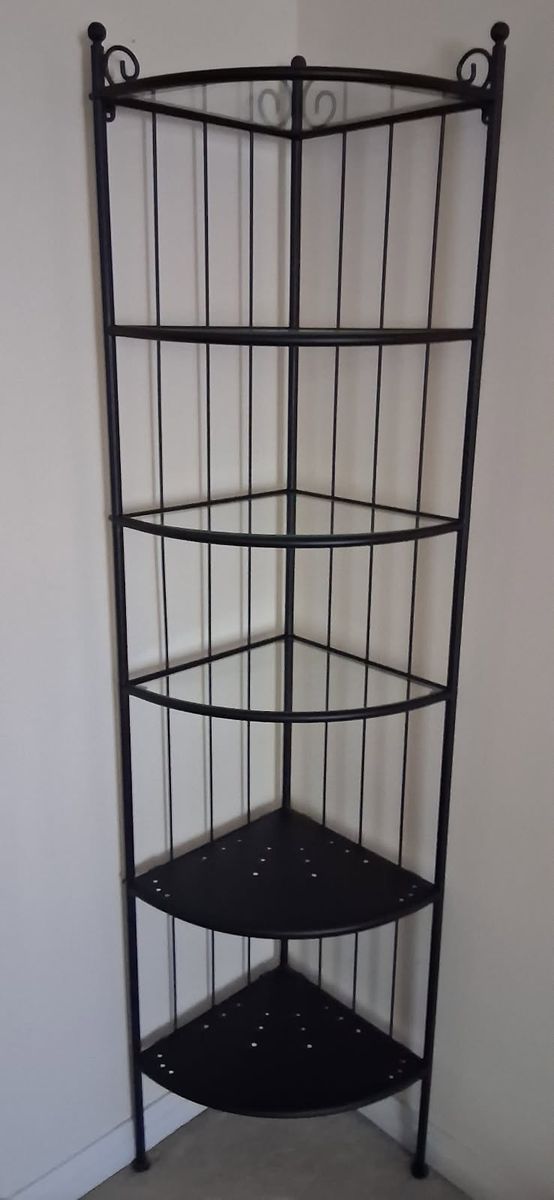 Main image 3