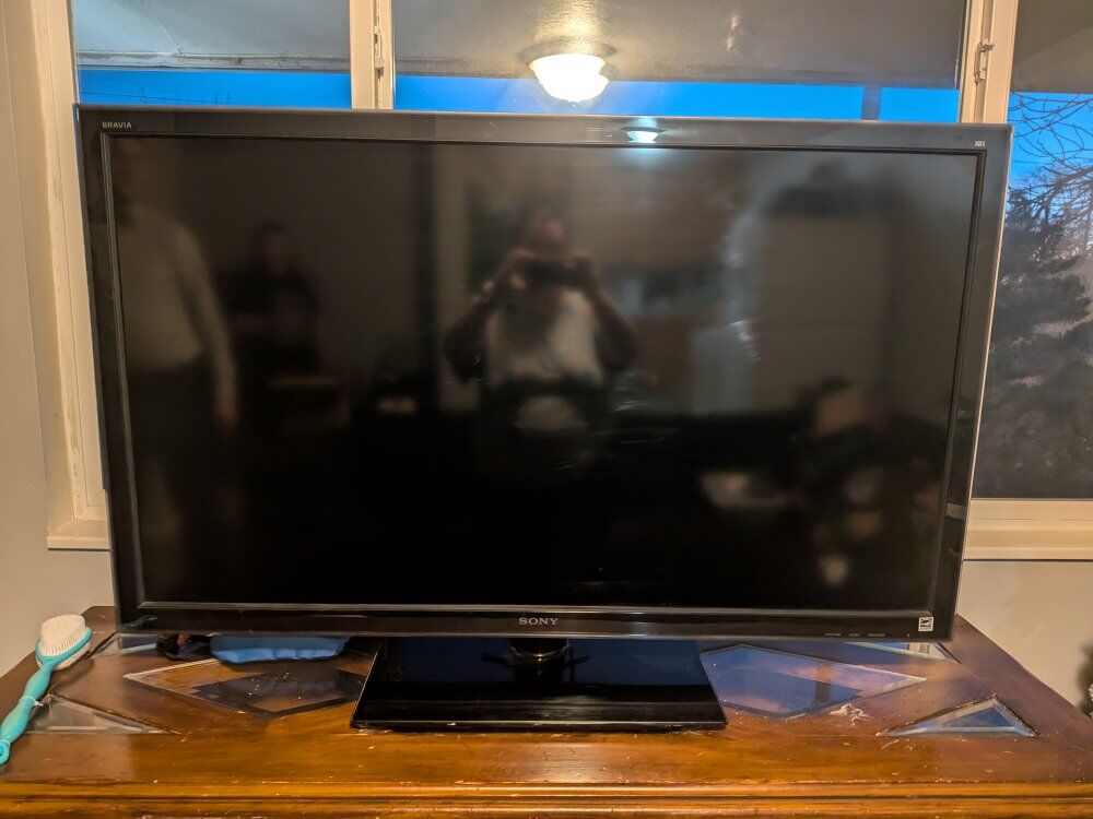 Sony BRAVIA 52” Flat Screen TV – Works Great