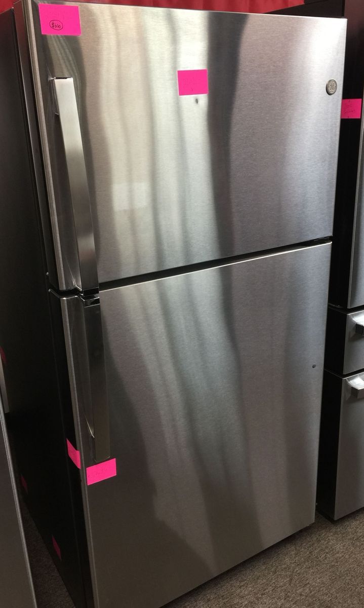 New GE Stainless Steel Refrigerator - Scratch and Dent