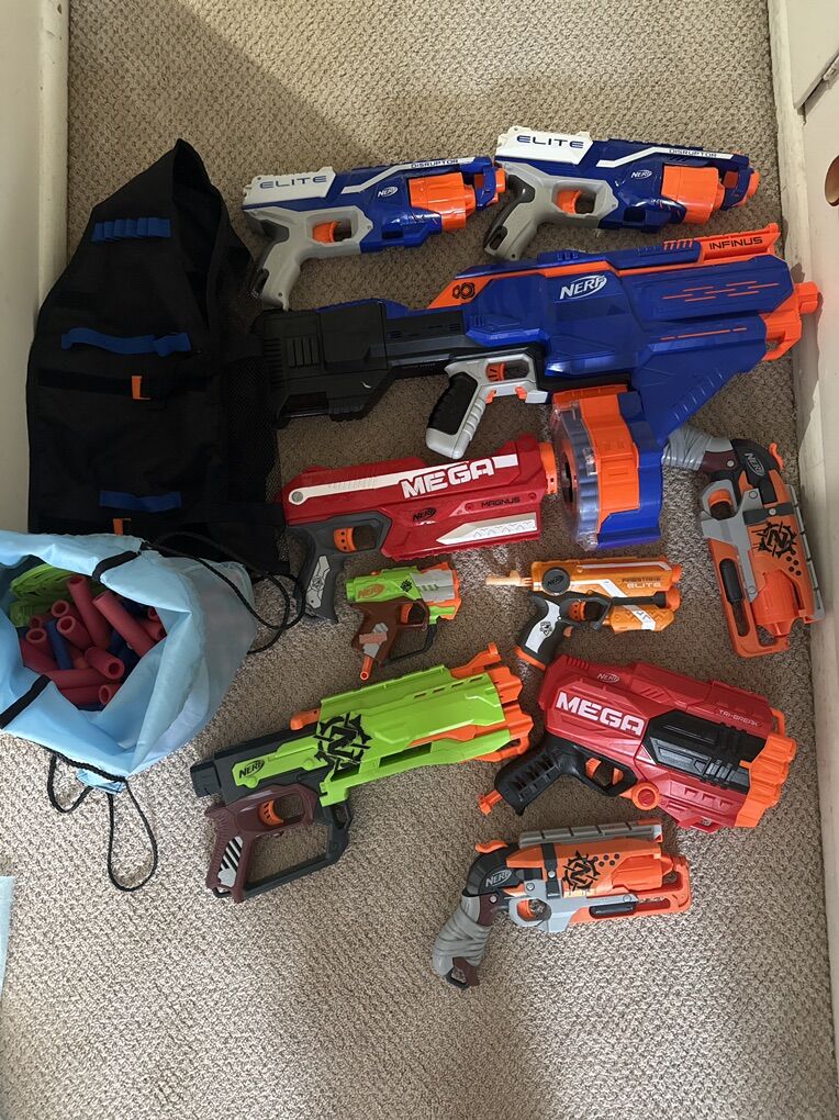 Nerf Guns With Extra Nerf Darts