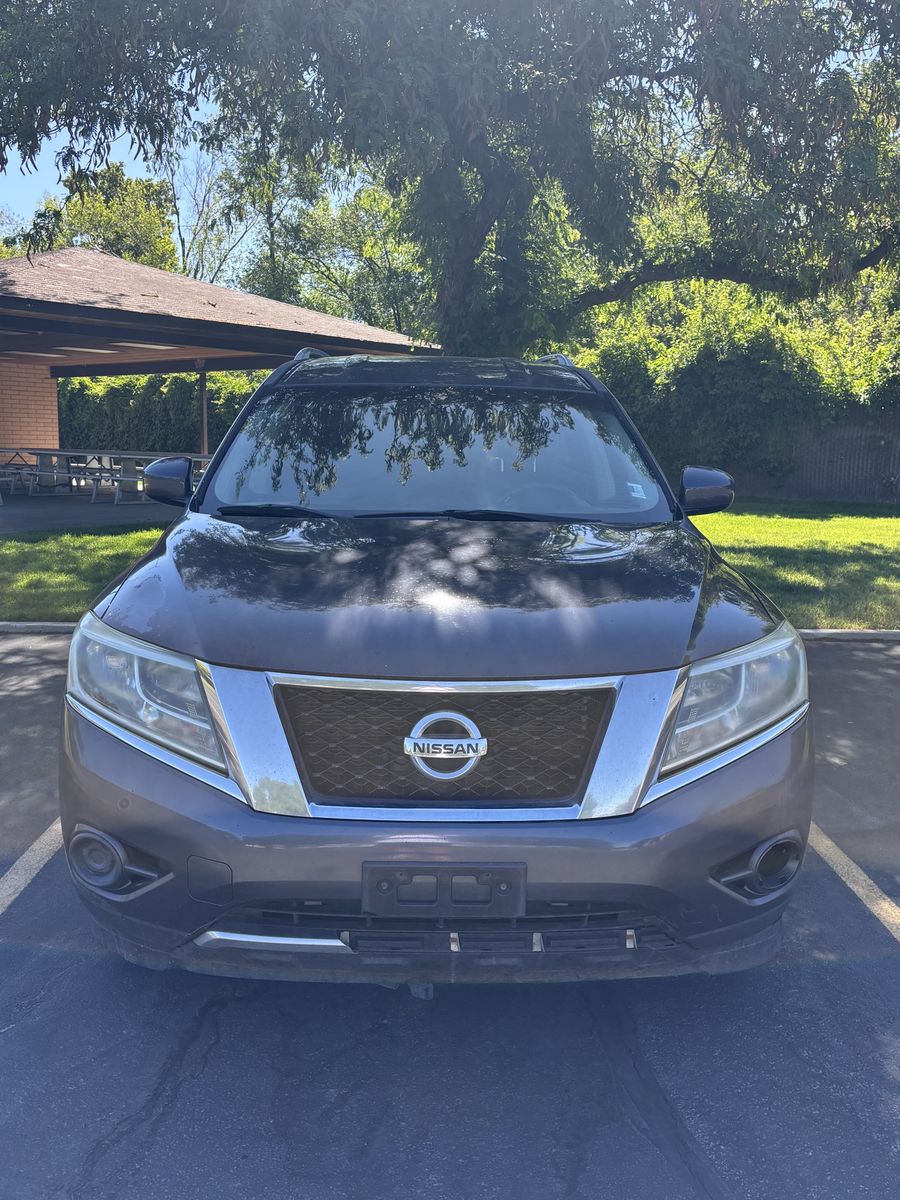 2014 Nissan Pathfinder SV