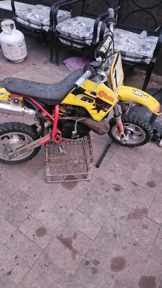 Cobra Youth Dirt Bike - Yellow / Red Frame
