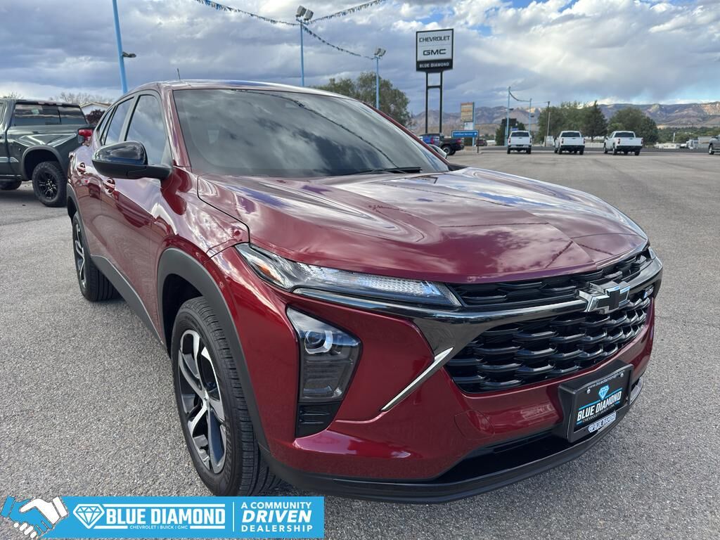 2024 Chevrolet Trax RS