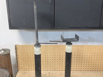 Trailer stabilization jackstands