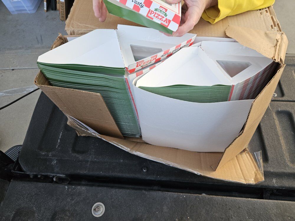Single slice pizza boxes