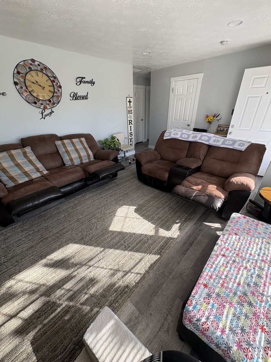 Sofa and love seat recliners