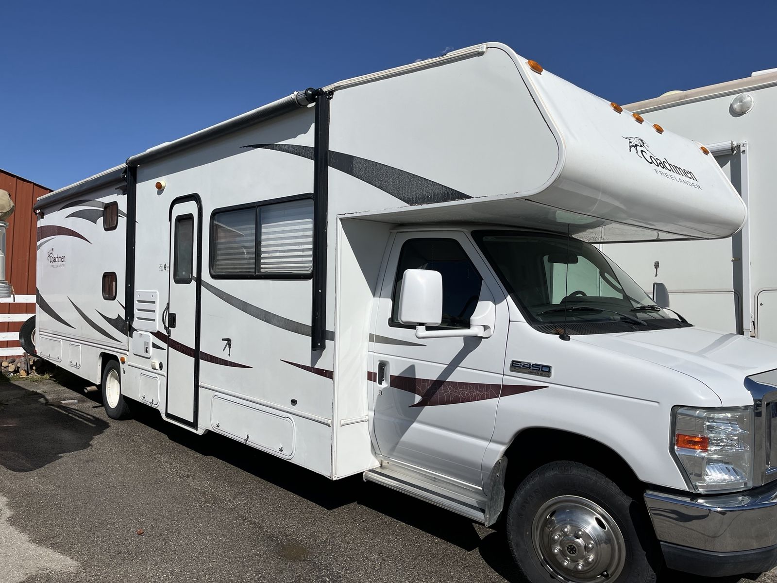 2012 32’ BH Coachman Freelander