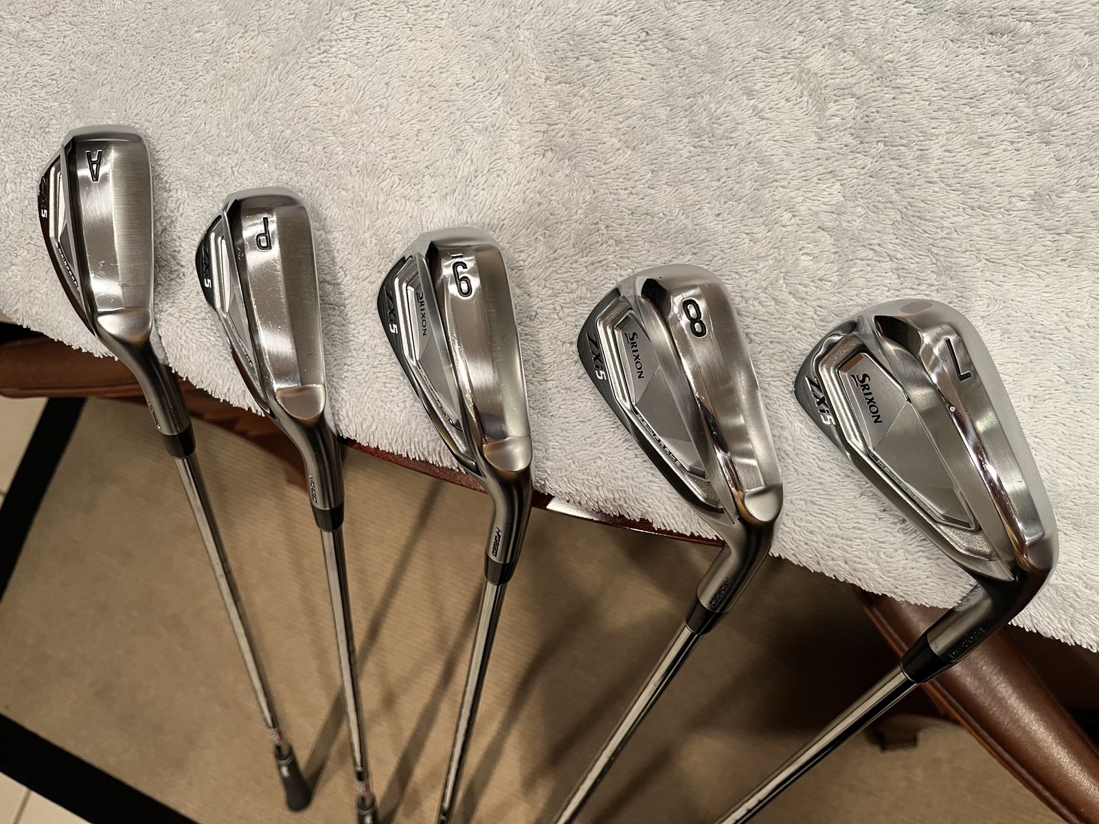 Srixon ZXi5 irons