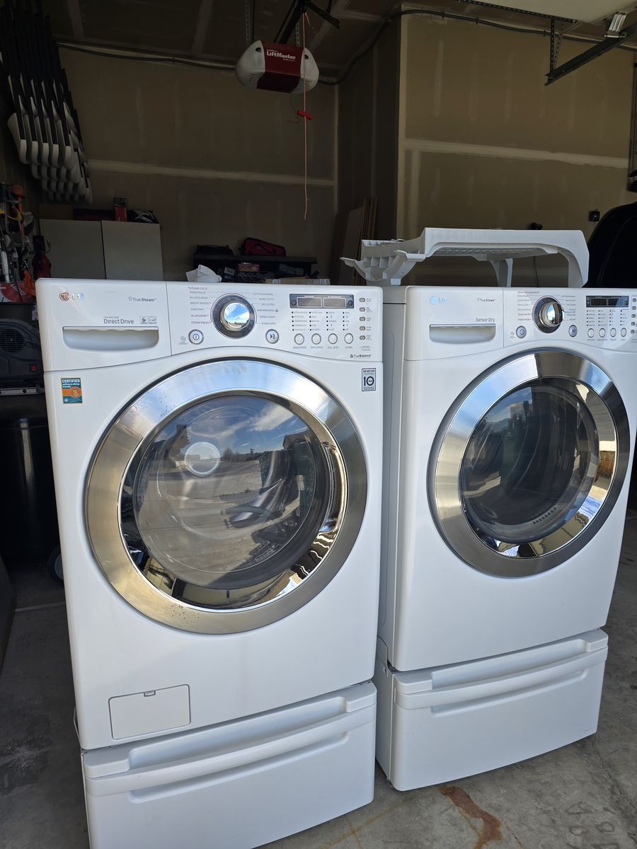 LG Washer and Dryer (Electric) with Pedestals