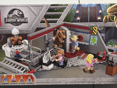 LEGO Jurassic World Jurassic Park Velociraptor Chase 75932 Set 360 pcs
