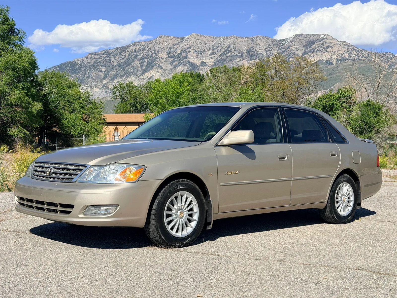 2000 Toyota Avalon XL