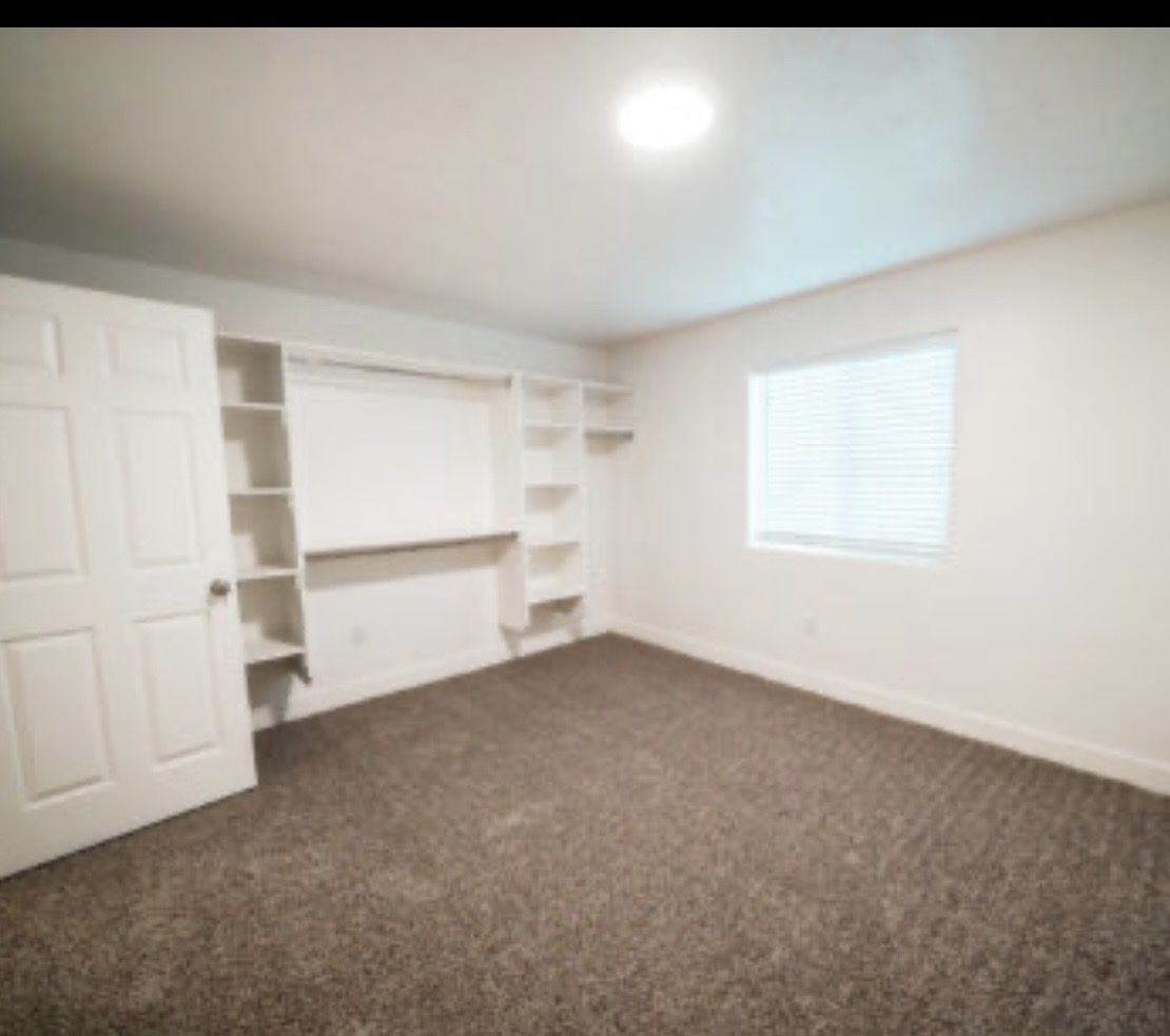 Room For Rent And Villsge On The Parkway apartment
