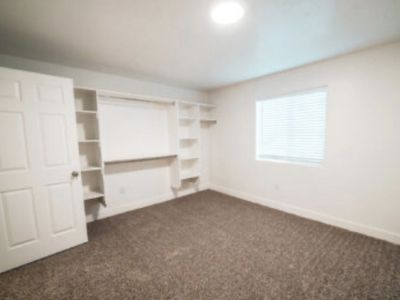 Room For Rent And Villsge On The Parkway apartment