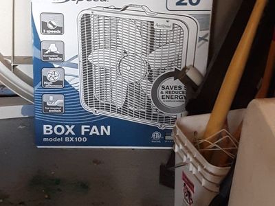 20 inch box fan 15.00 new in box