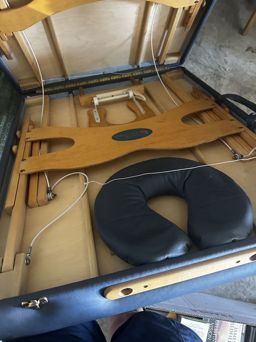 Custom Craftworks Avalon Portable Massage Table - Blue with Face Cradles, and Bolster
