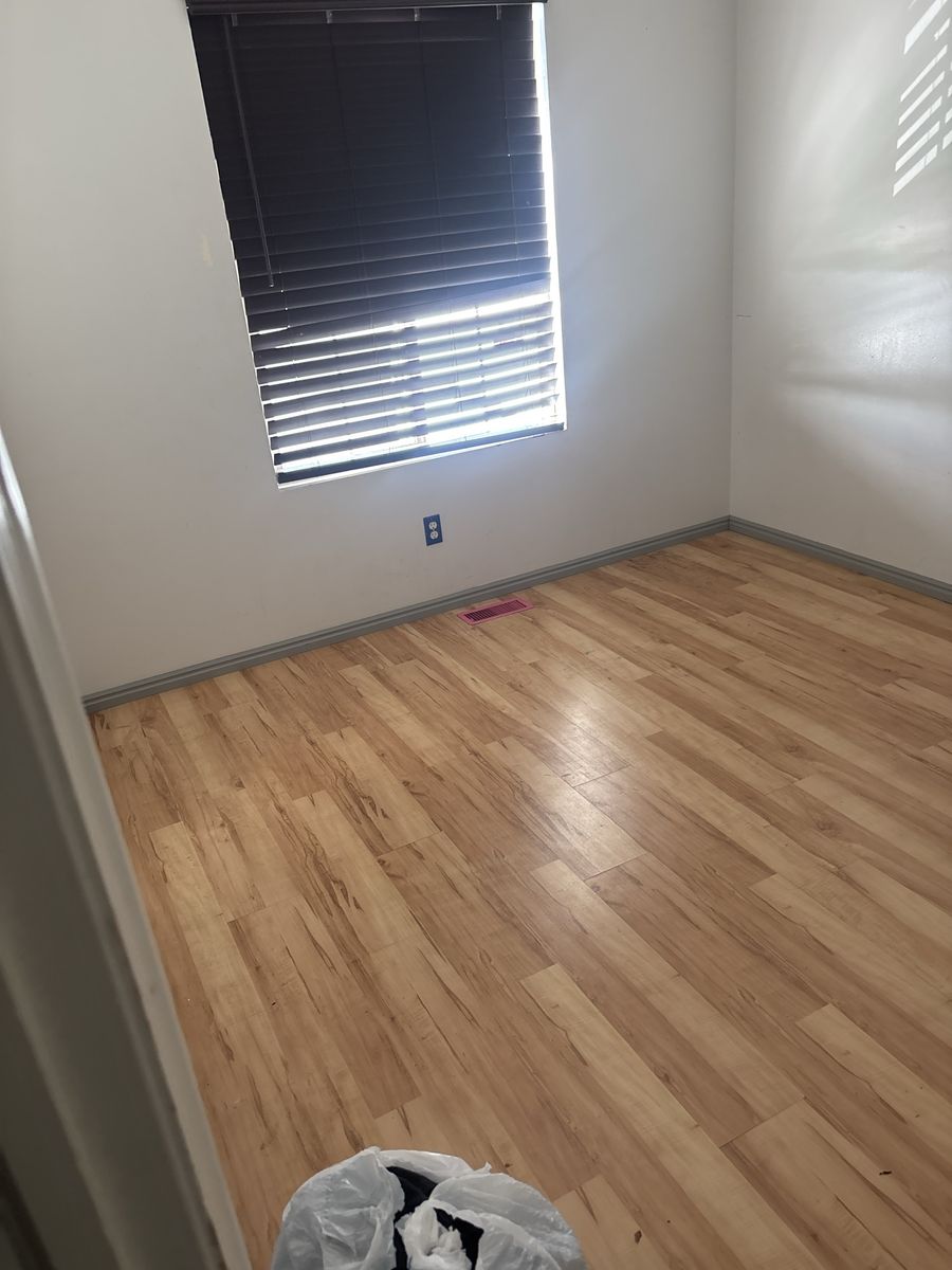 Main image 2