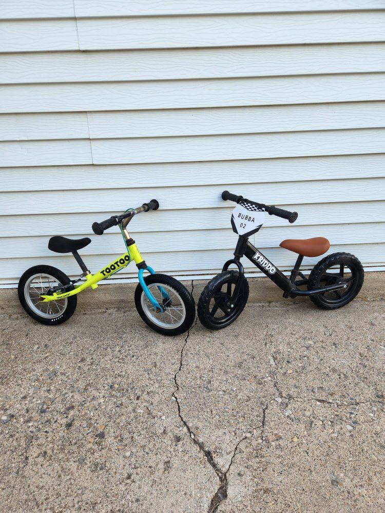 balance bike, too too, neon green, kiddo, white and black