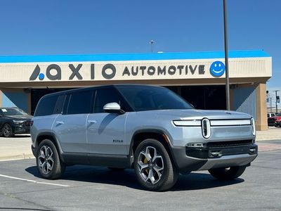 2024 Rivian R1S Adventure