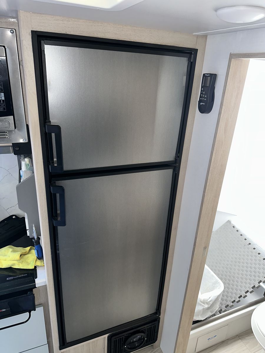 Dometic DM2872RB4 RV Refrigerator, 8.0 cu. ft