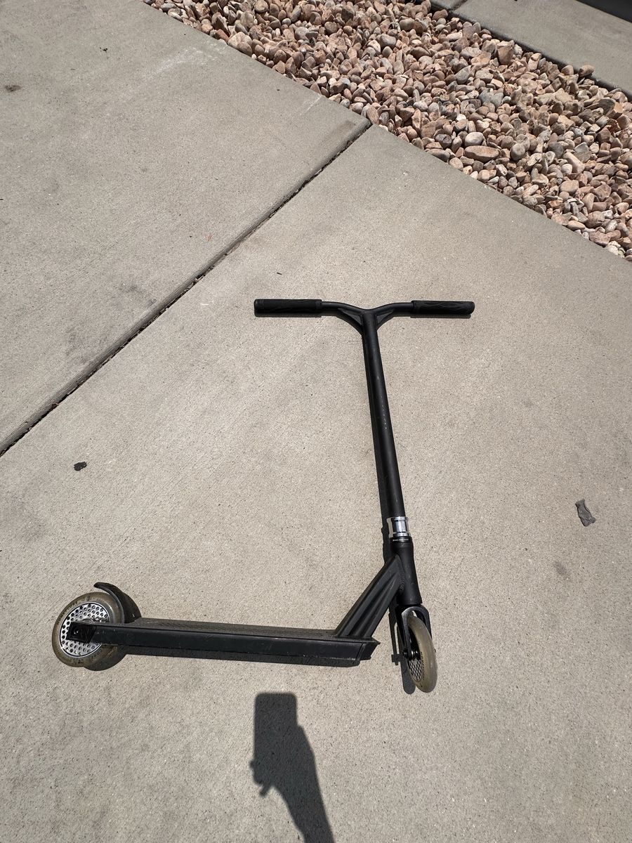 Black TypeR HoneyCore trick scooter
