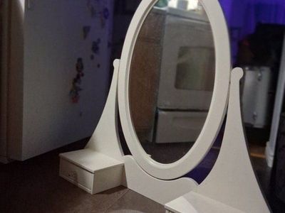 Vanity mirror