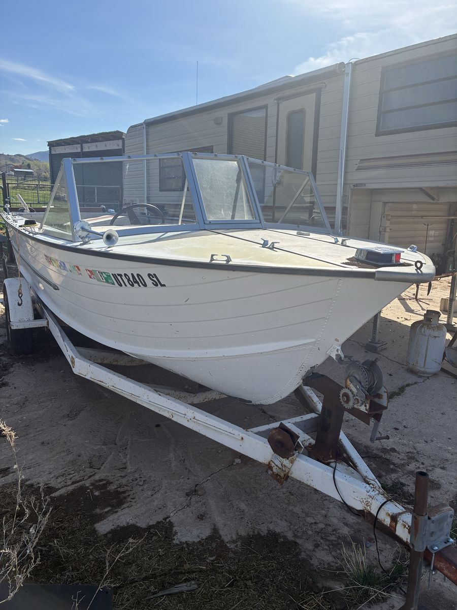 Starcraft Boat 17' Read Add Before Contact