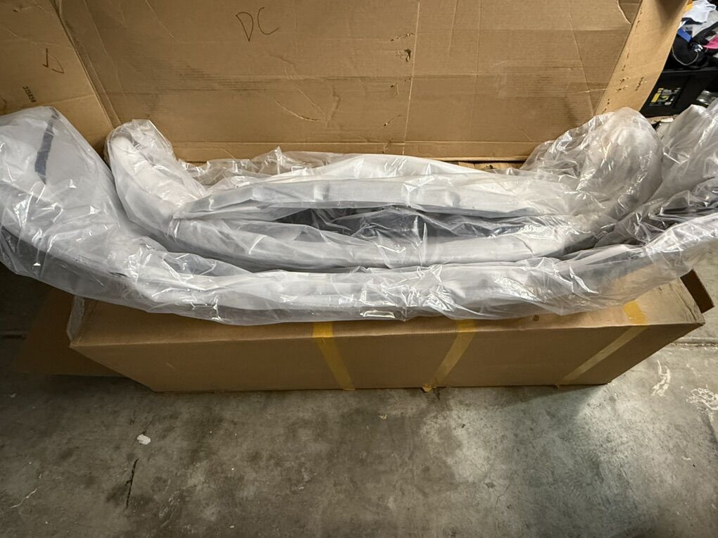 2019-2021 jeep Cherokee bumper 3 pieces