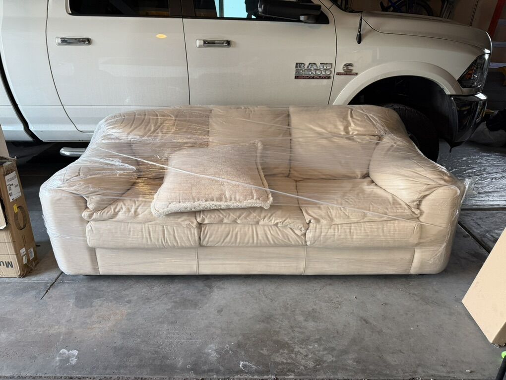High Quality Leather Couch