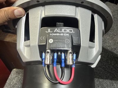 JL Audio W6 V2-D4