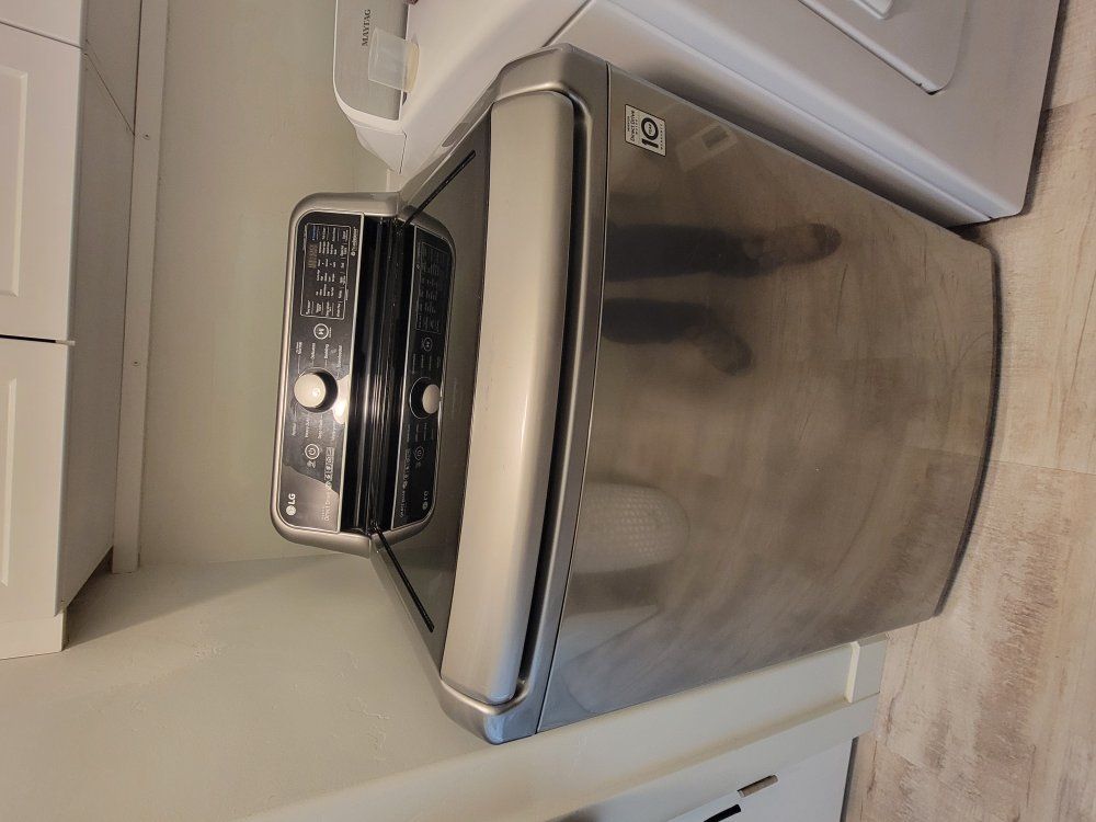 LG WT7300CV 5.0 cu ft Smart Top Load Washer