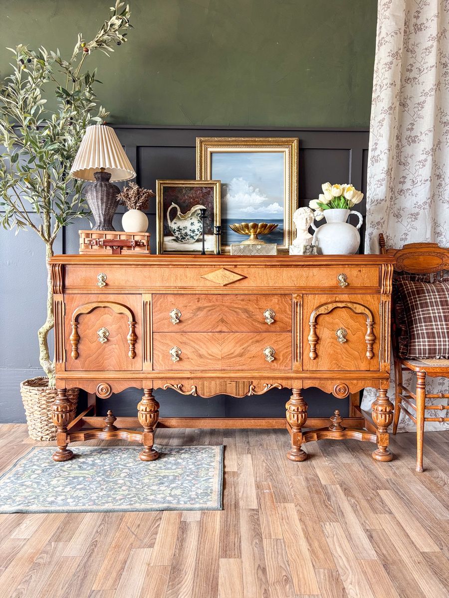 *FREE DELIVERY* Antique Burl Walnut Jacobean Sideboard/Buffet