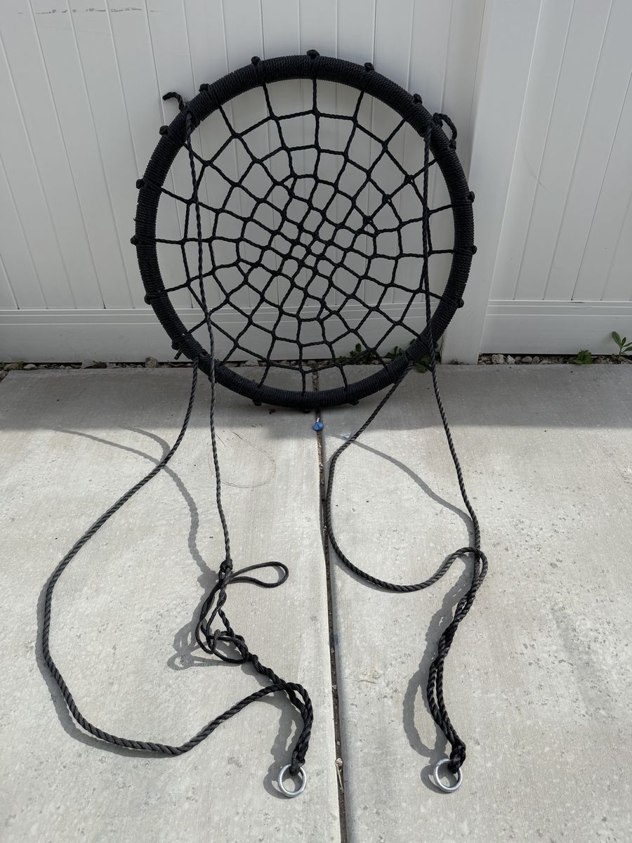 Saucer disc tree swing