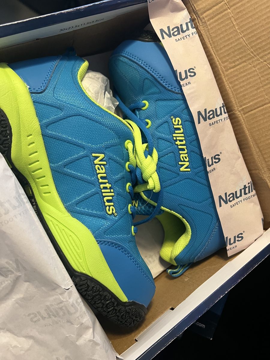 Nautilus Composite Toe Athletic Blue Action Leather Shoes N2154