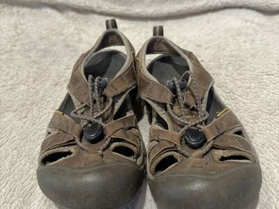Keen Women’s 6-6.5 Brown Leather, Hiking Sandals