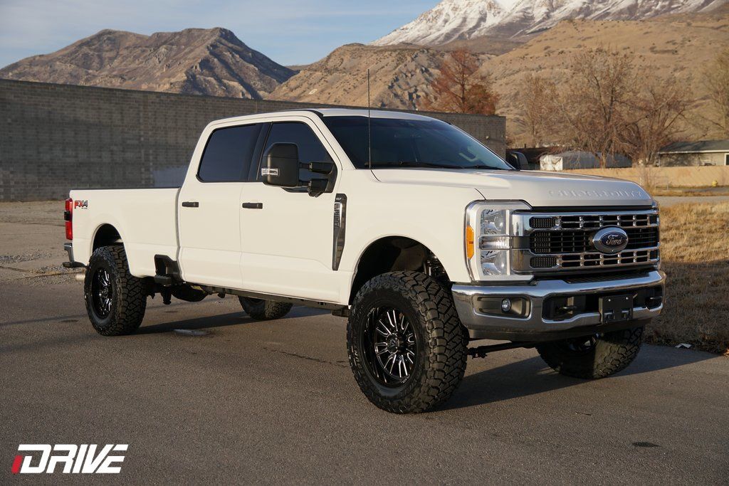 2023 Ford F-350 Super Duty XLT