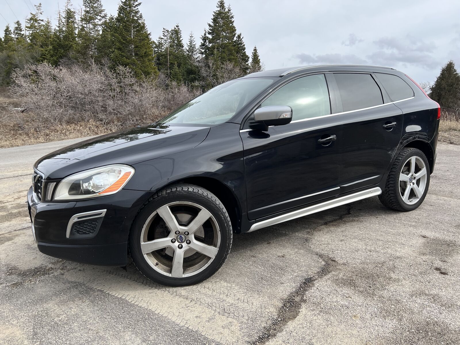 2011 VOLVO XC60 T6 R-Design