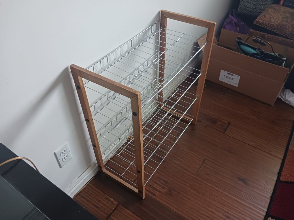 Shoe rack