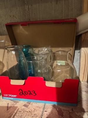 Glass porcelain vases