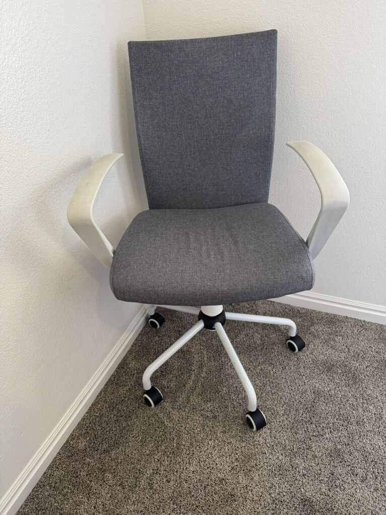 Rolling Office Chair