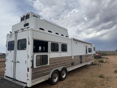 2006 Sundowner Lq trailer