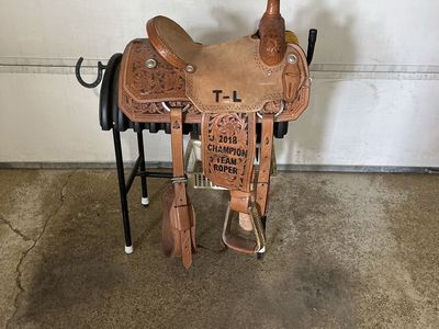 T-L trophy saddle