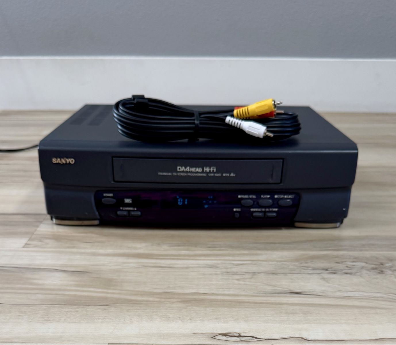 Sanyo VCR VHS Player VHR-9433