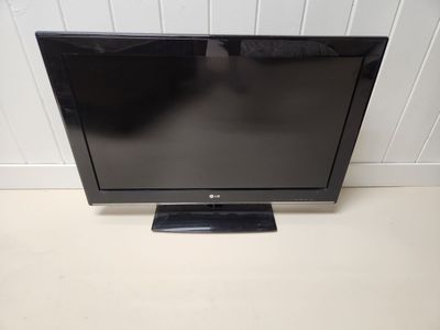 LG TV 32"