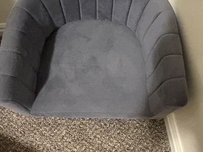 Modern Gray Channel Tufted Barrel Accent Chair with Gold Legs - Sleek & Comfortable Seating