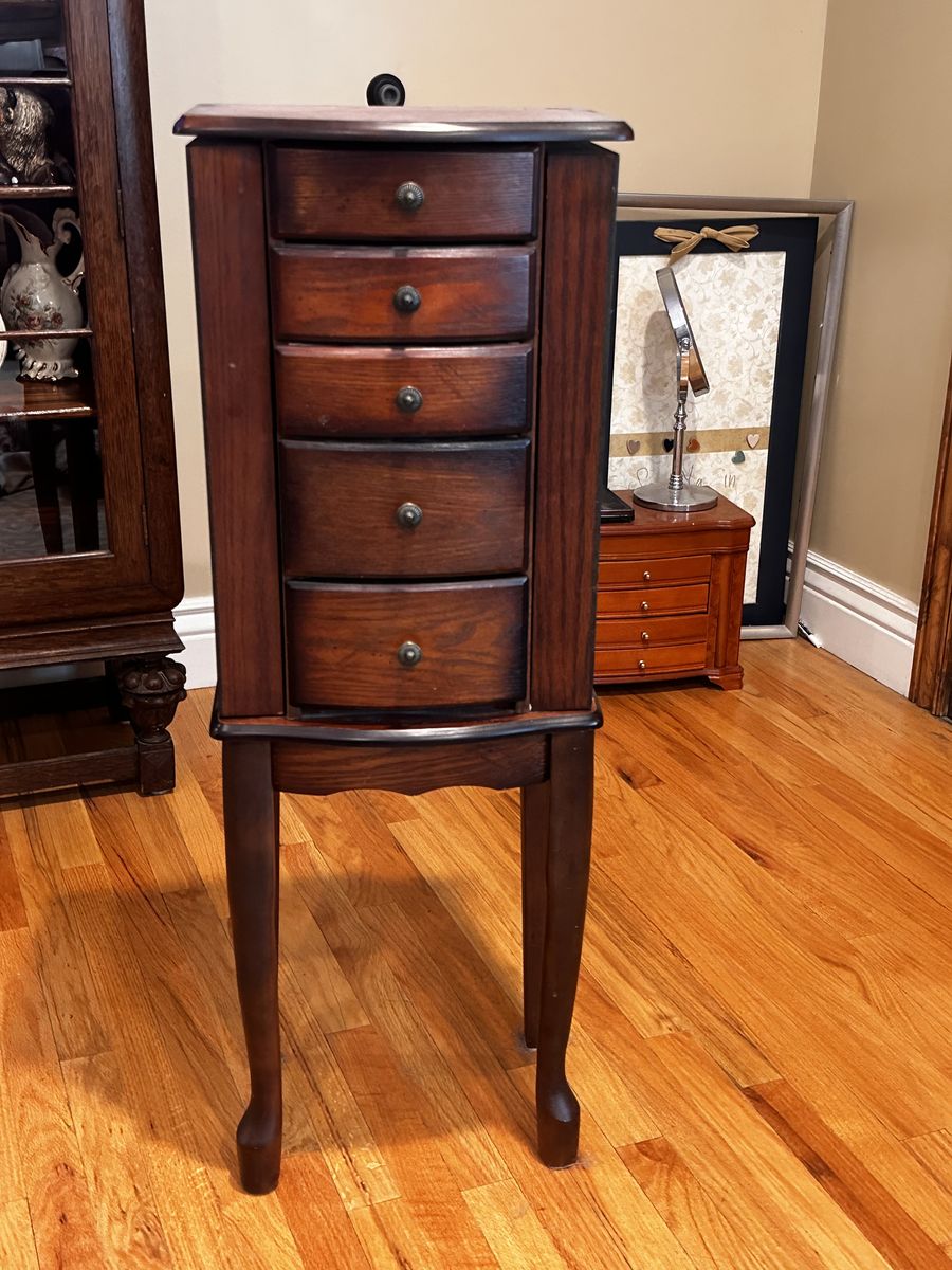 Jewlery armoire