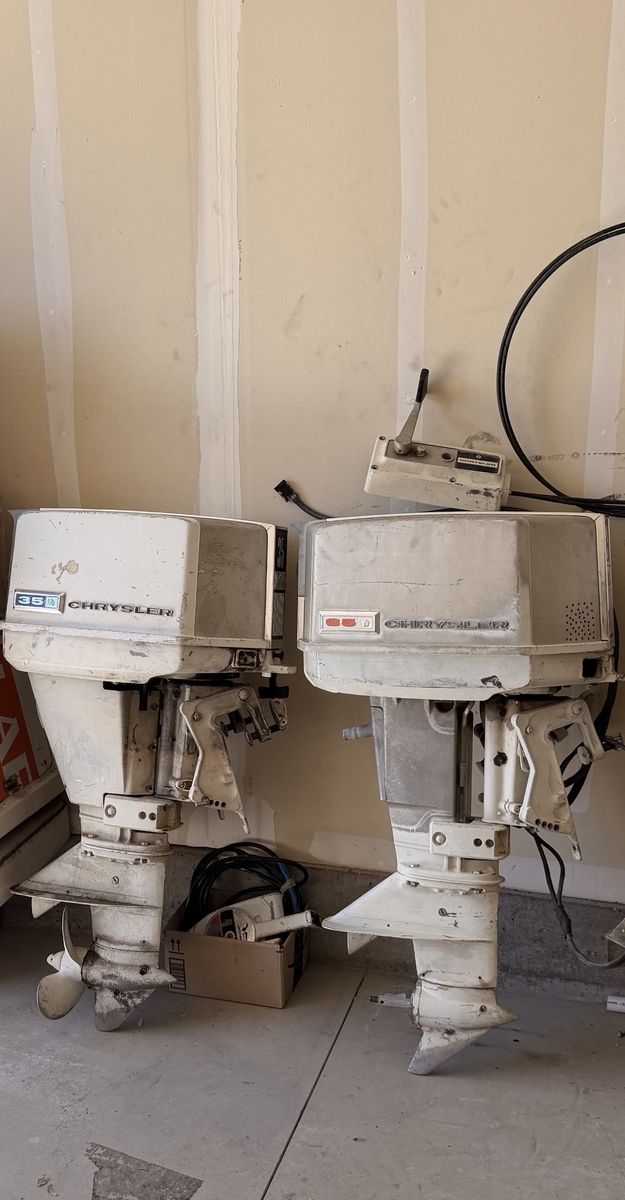 Chrysler Outboard 35hp W/controls + Parts Motor