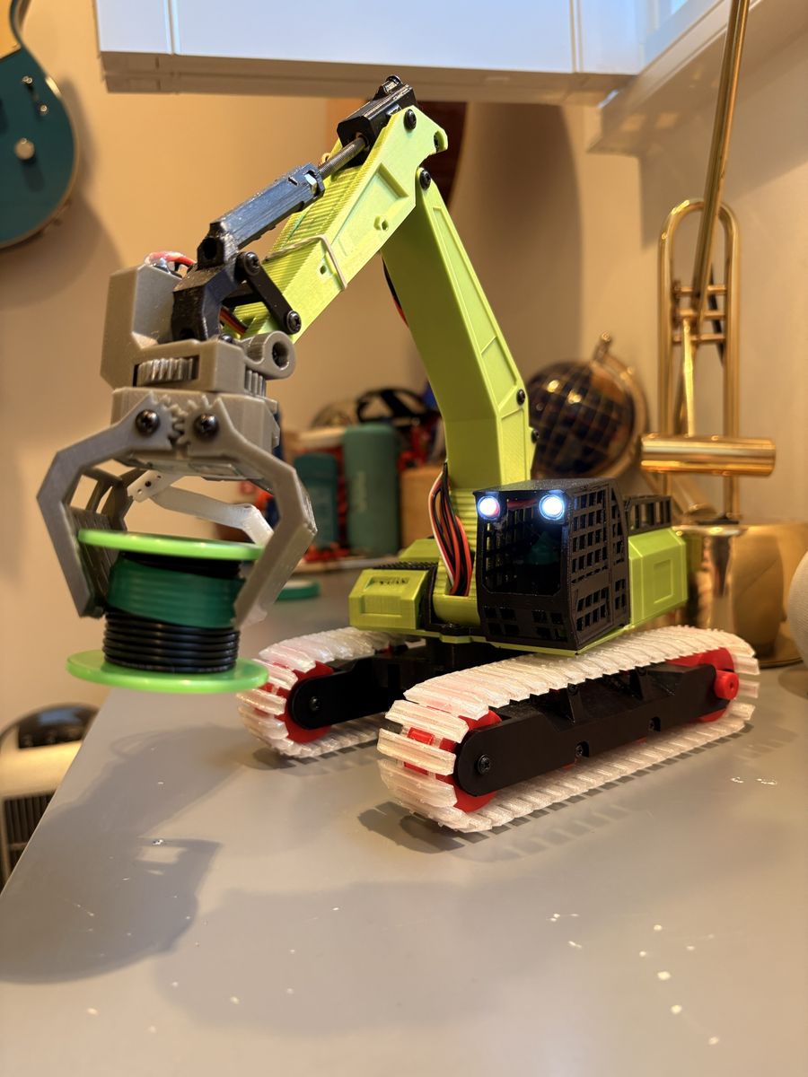 custom built rc excavator with attachments