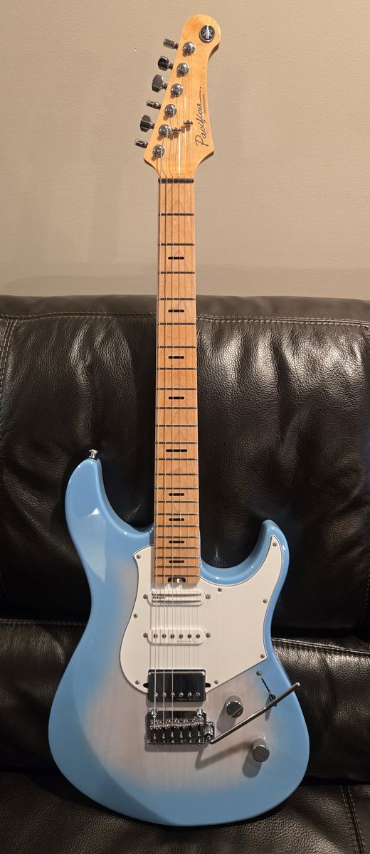 Yamaha PACP12M Pacifica Professional 2024 - Present - Blue Beach Burst
